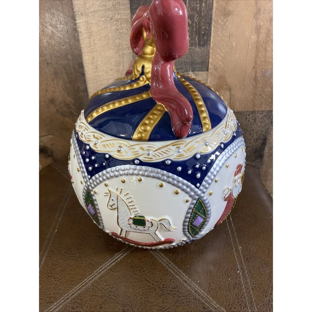 JCPenney Christmas Cookie Jar With Bow Top Christmas Trees Angels Gold Trim Vtg